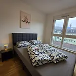 Central Innsbruck Apartment Apartament