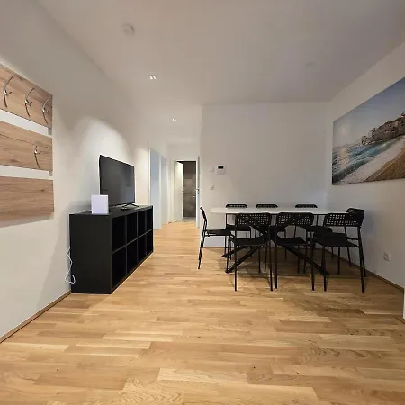 דירה Central Innsbruck Apartment אינסברוק
